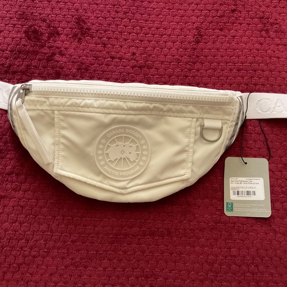 Canada Goose White Waist Fanny Crossbody Pack Performance Satin NWT - Picture 9 of 16